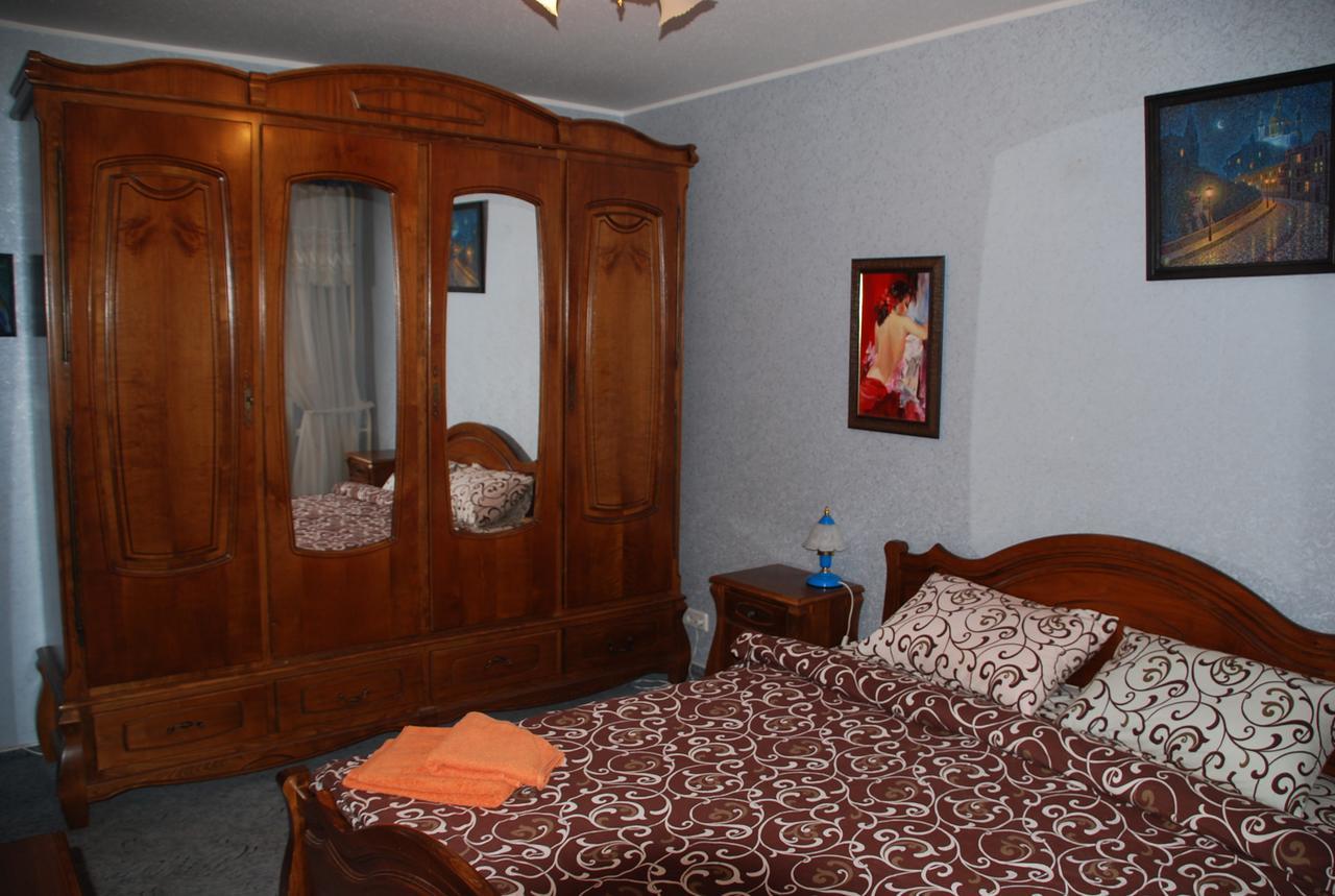 Apartment On Mechnykova Street Kijów Zewnętrze zdjęcie